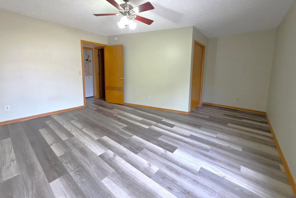 7256 Brittany Lane #34 Inver Grove Heights, MN 55076
