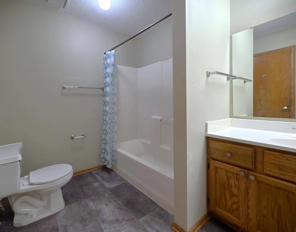 7256 Brittany Lane #34 Inver Grove Heights, MN 55076