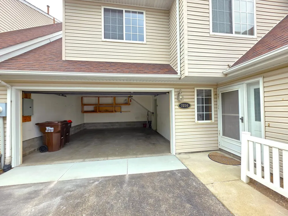 7256 Brittany Lane #34 Inver Grove Heights, MN 55076
