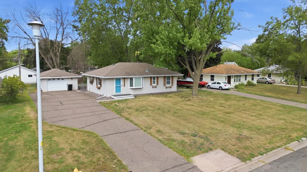 11550 Kumquat Street NW Coon Rapids, MN 55448