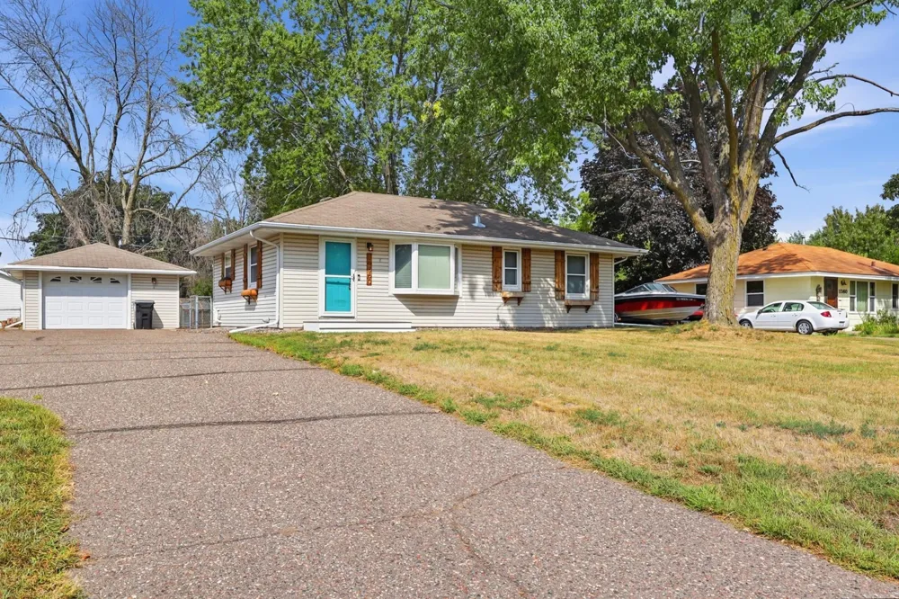 11550 Kumquat Street NW Coon Rapids, MN 55448