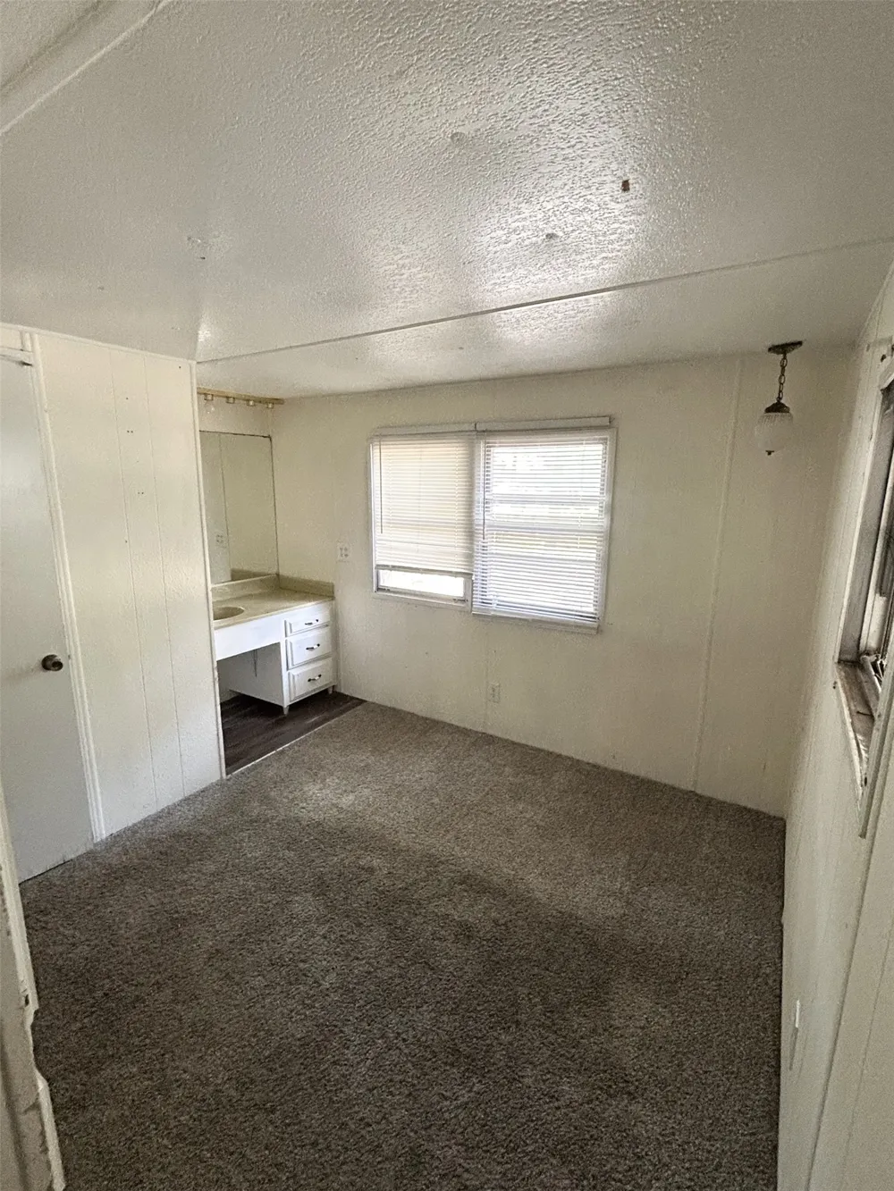 305 Live Oak Lane Mabank, TX 75156