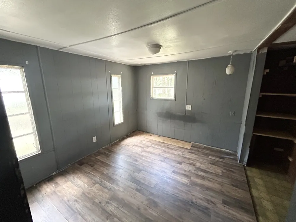 305 Live Oak Lane Mabank, TX 75156
