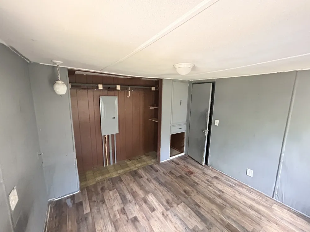 305 Live Oak Lane Mabank, TX 75156