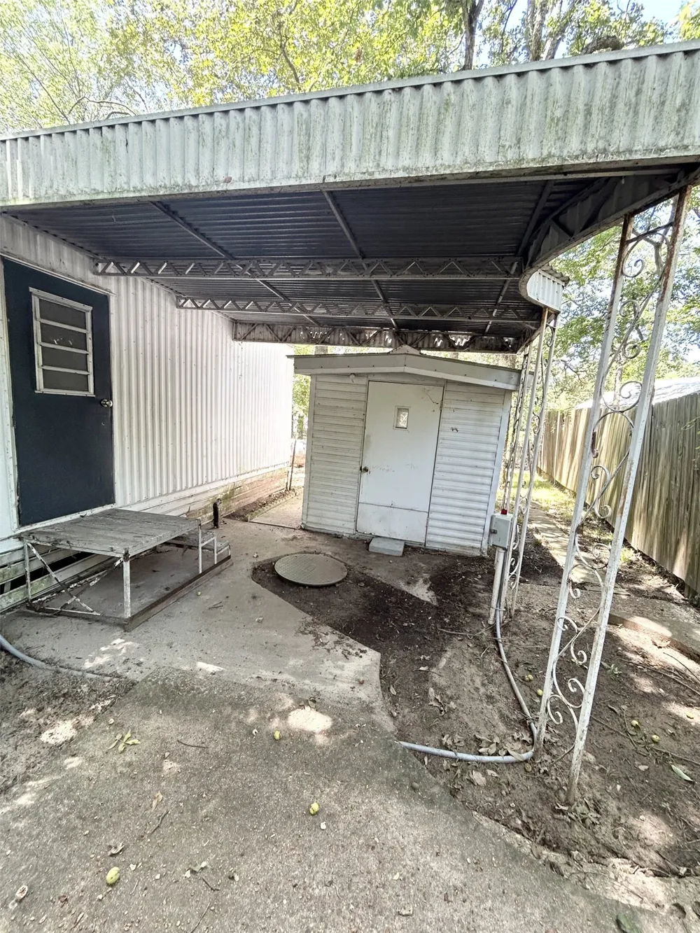 305 Live Oak Lane Mabank, TX 75156