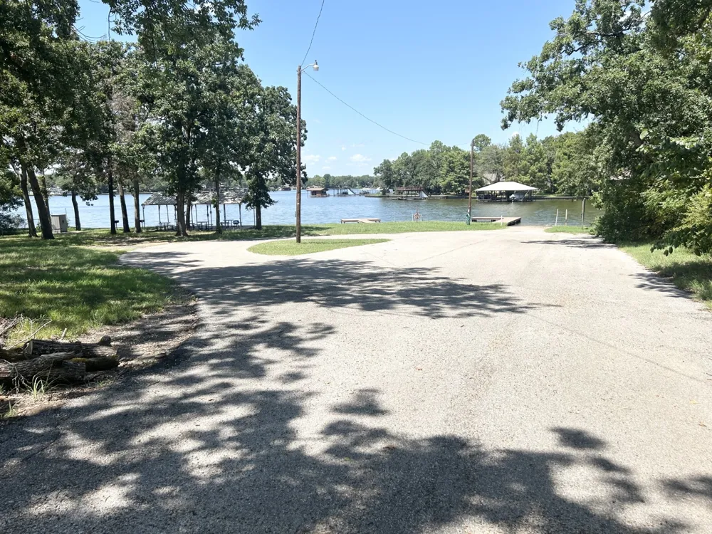 305 Live Oak Lane Mabank, TX 75156