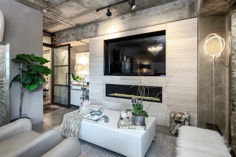 2011 Cedar Springs Road #603 Dallas, TX 75201