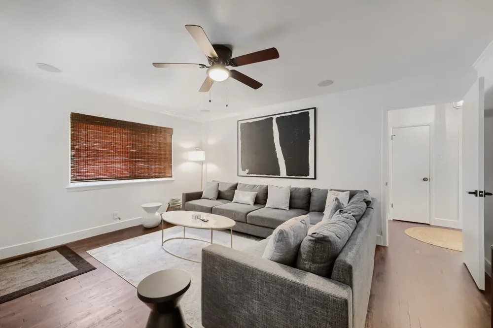 3042 Oxfordshire Lane Farmers Branch, TX 75234
