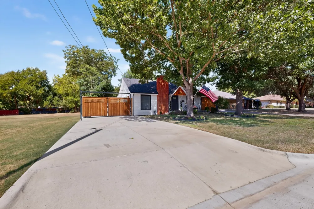 429 S Walker Street Mesquite, TX 75149