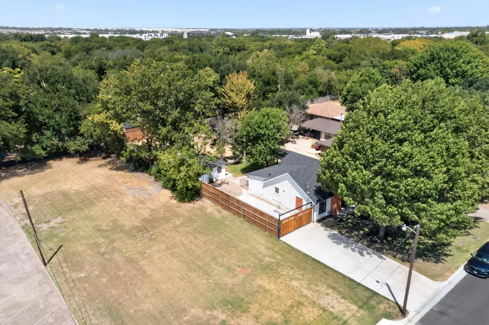 429 S Walker Street Mesquite, TX 75149