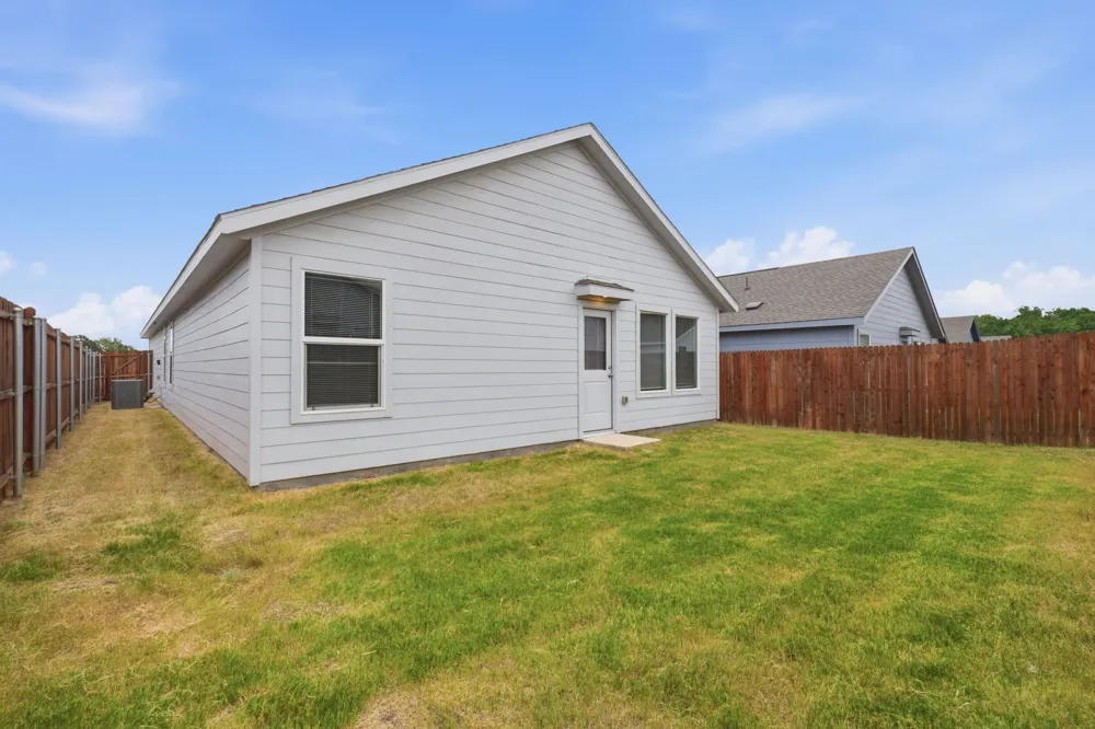 225 Poplar Place Wilmer, TX 75172