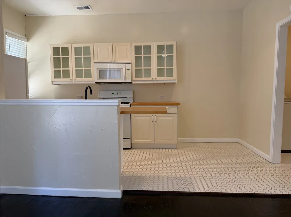 912 Oakland Street Denton, TX 76201
