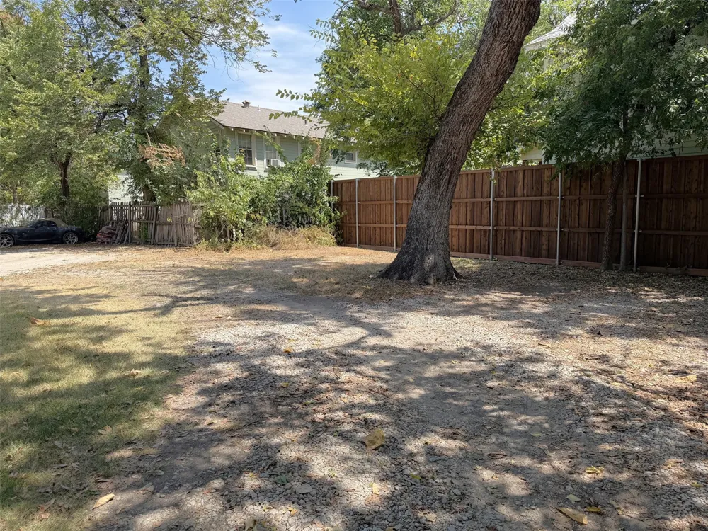 912 Oakland Street Denton, TX 76201
