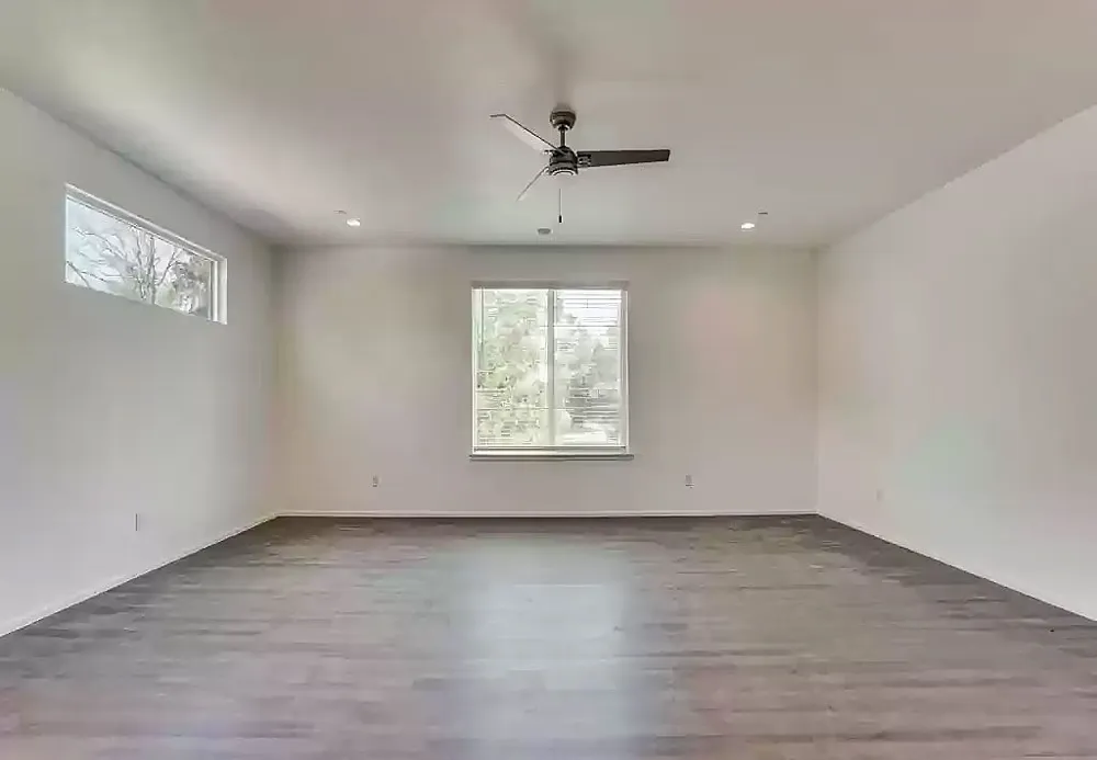 3275 Dallas Street #205 Dallas, TX 75210