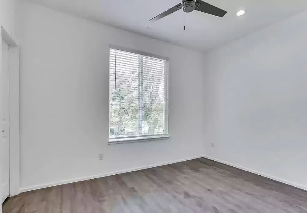 3275 Dallas Street #205 Dallas, TX 75210
