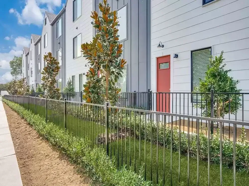 3275 Dallas Street #205 Dallas, TX 75210
