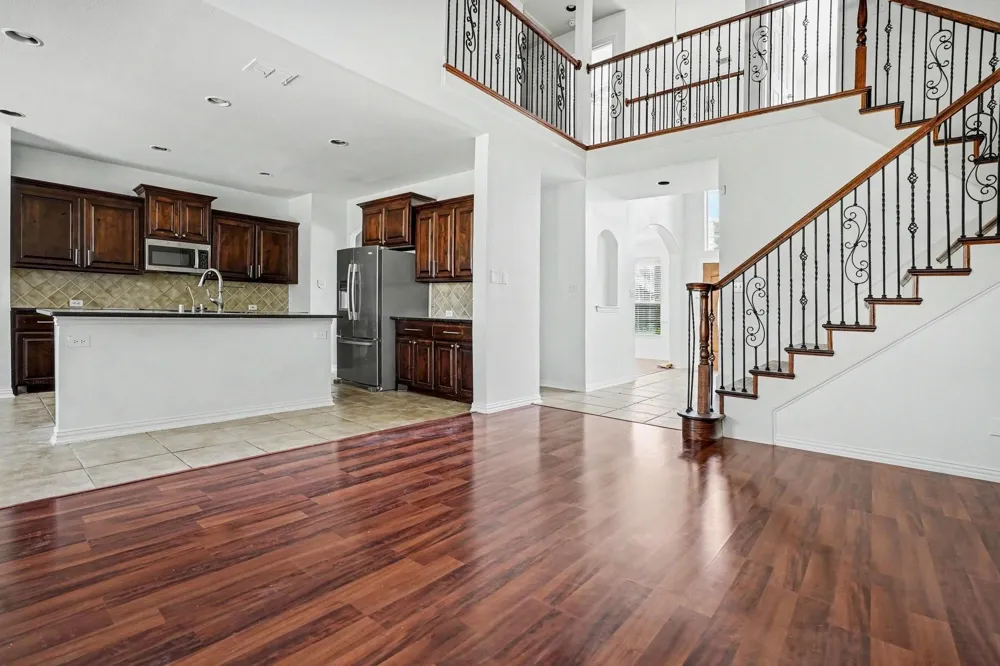 3023 Riverwood Lane Grand Prairie, TX 75052