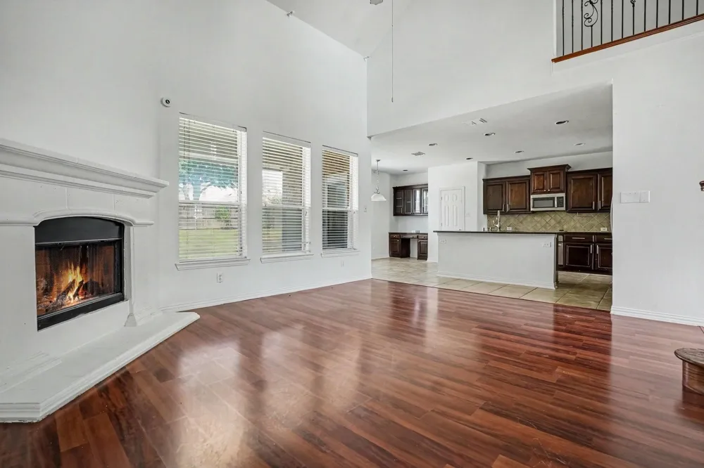 3023 Riverwood Lane Grand Prairie, TX 75052
