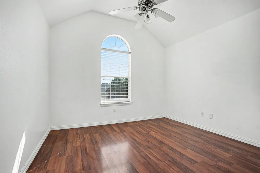 3023 Riverwood Lane Grand Prairie, TX 75052