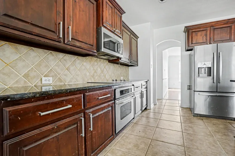 3023 Riverwood Lane Grand Prairie, TX 75052