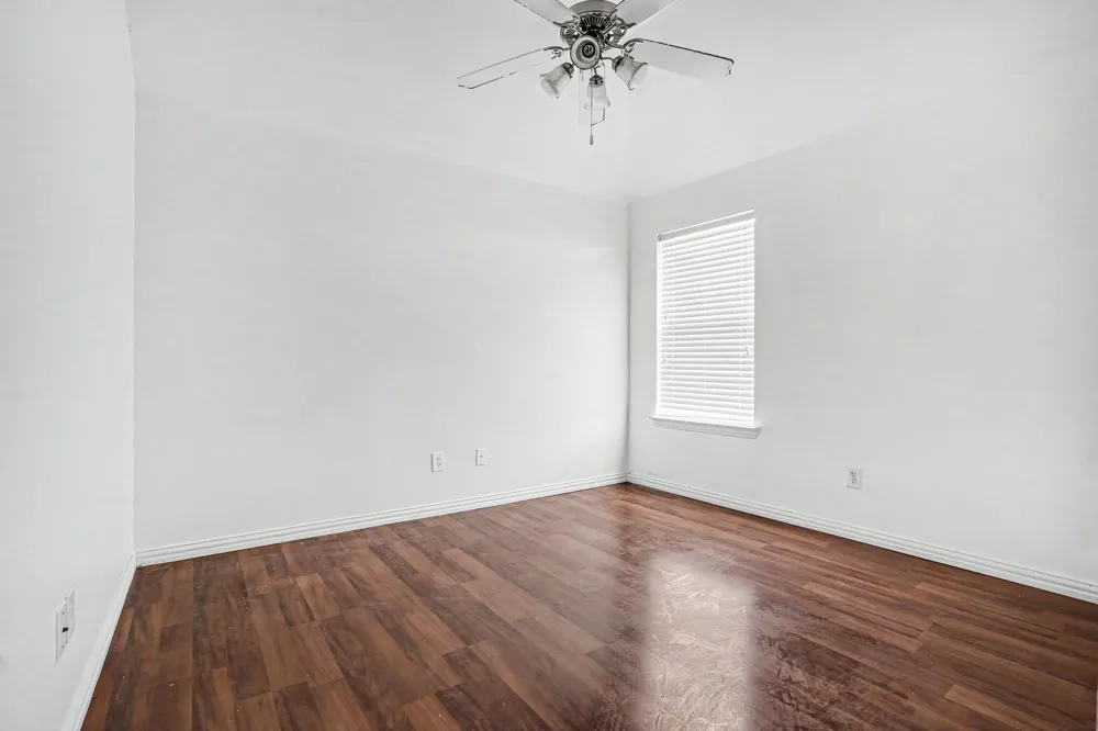 3023 Riverwood Lane Grand Prairie, TX 75052