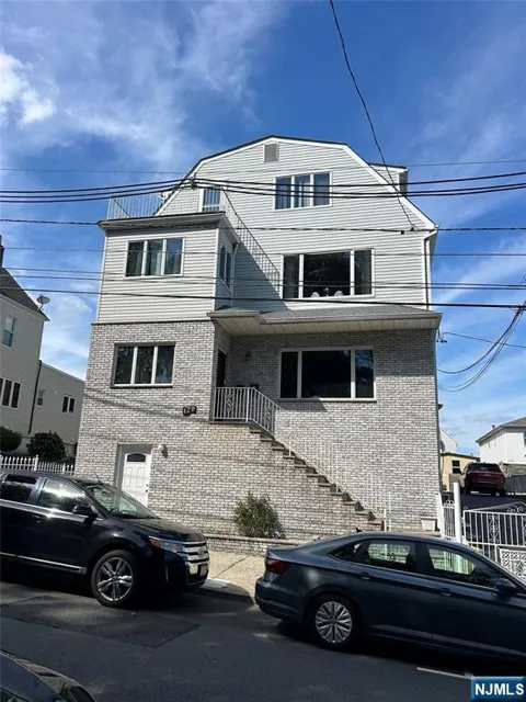 179 Dukes Street