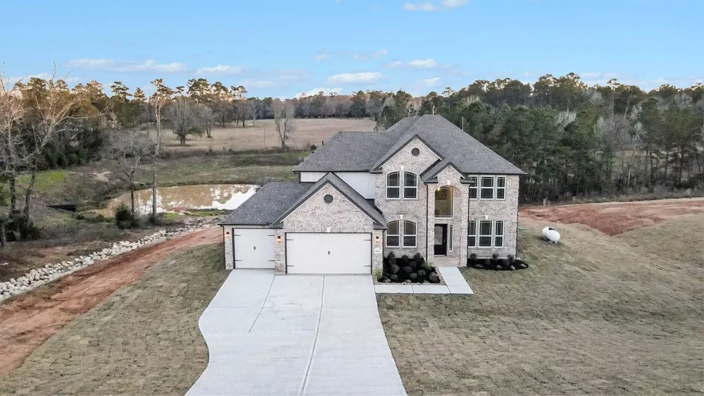 9610 Moss Rose Willis, TX 77378