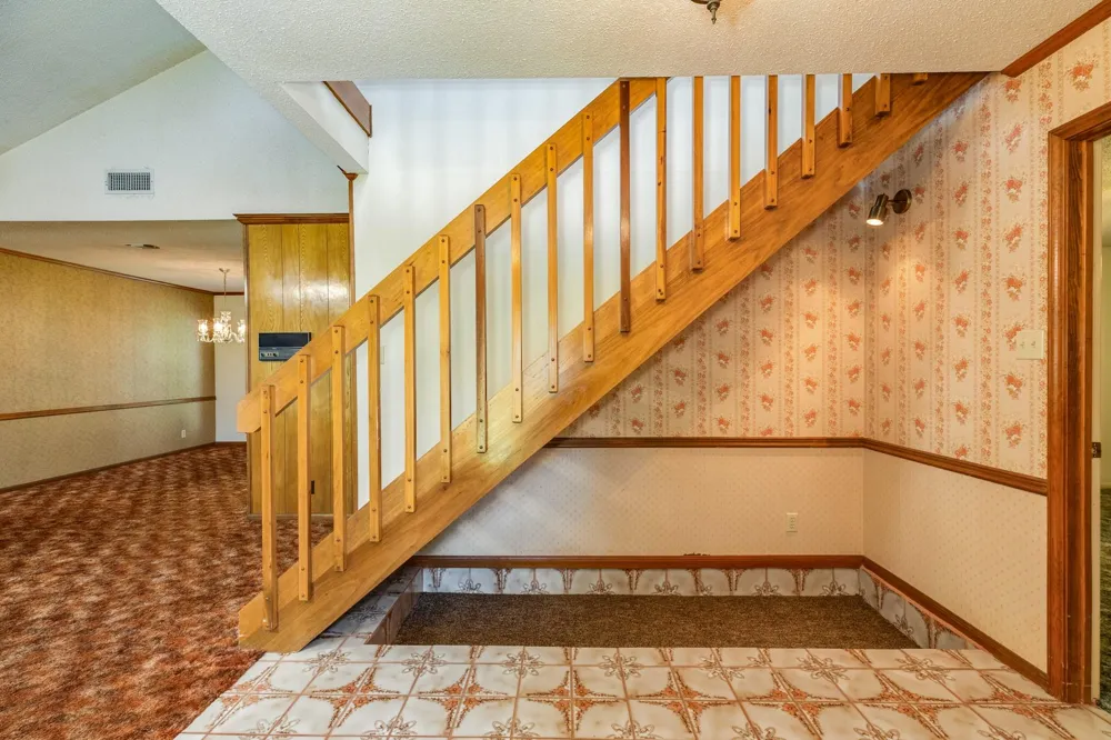 204 Sleepy Hollow Drive Lake Jackson, TX 77566