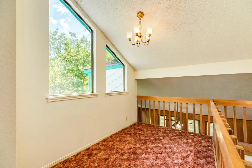 204 Sleepy Hollow Drive Lake Jackson, TX 77566