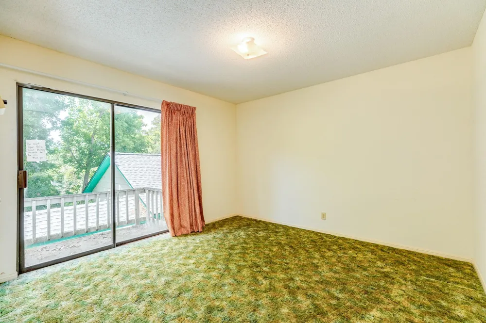 204 Sleepy Hollow Drive Lake Jackson, TX 77566