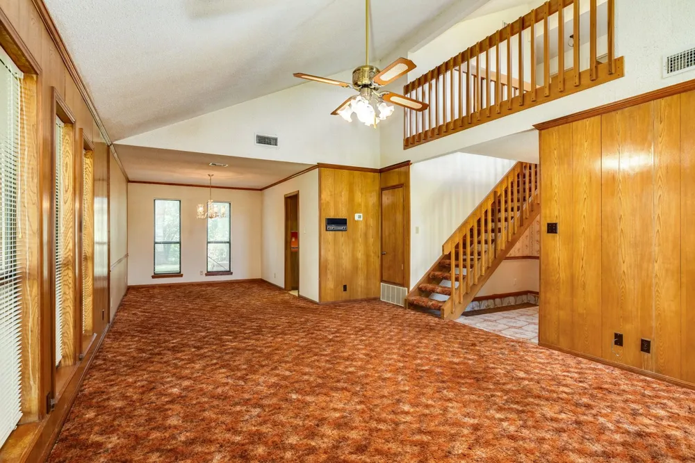 204 Sleepy Hollow Drive Lake Jackson, TX 77566