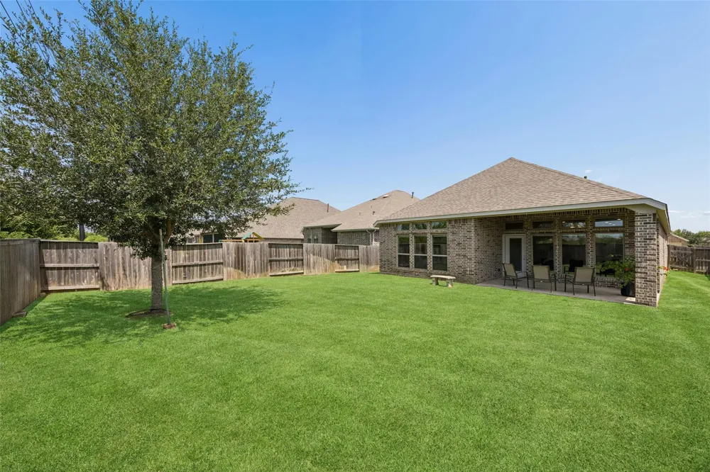 9230 Eckert Road Iowa Colony, TX 77583