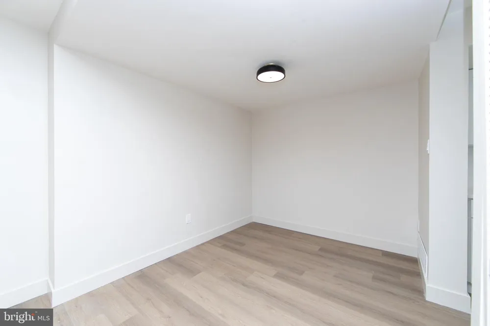 2040 HARBOUR DRIVE Palmyra, NJ 08065