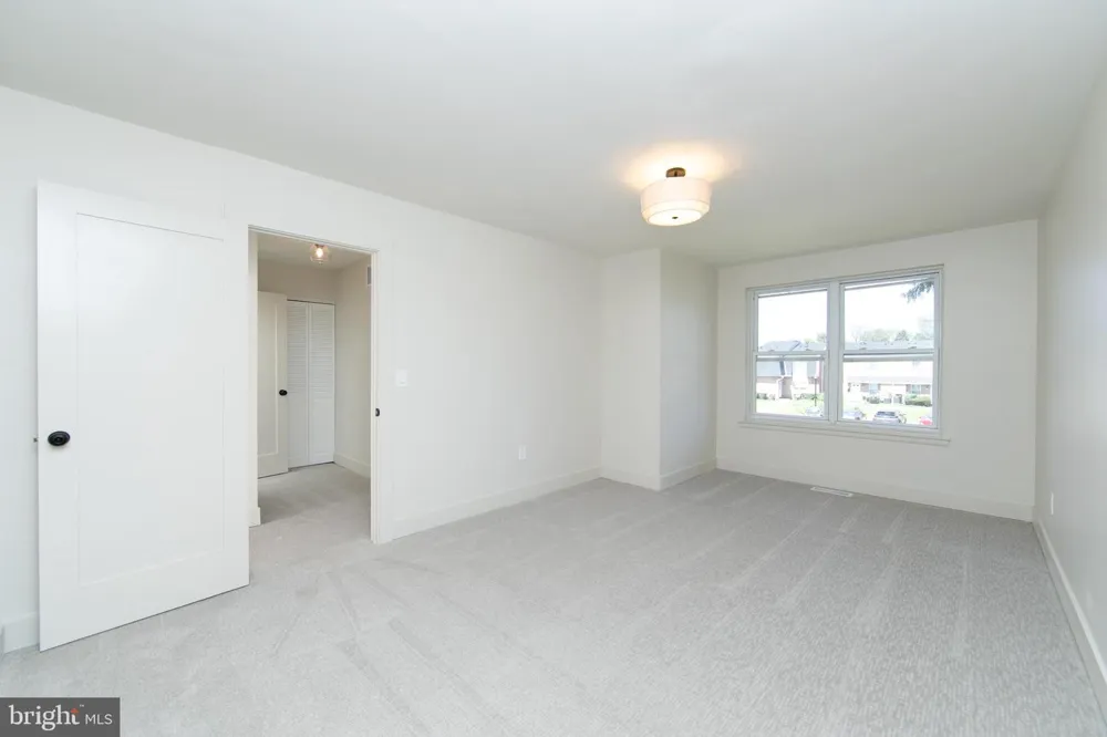 2040 HARBOUR DRIVE Palmyra, NJ 08065