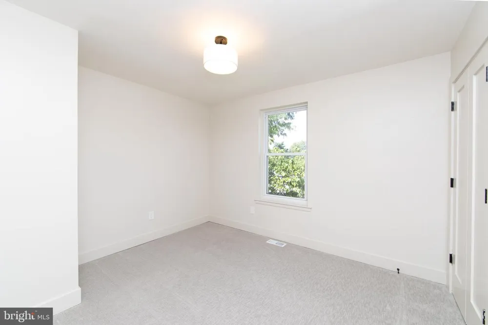 2040 HARBOUR DRIVE Palmyra, NJ 08065