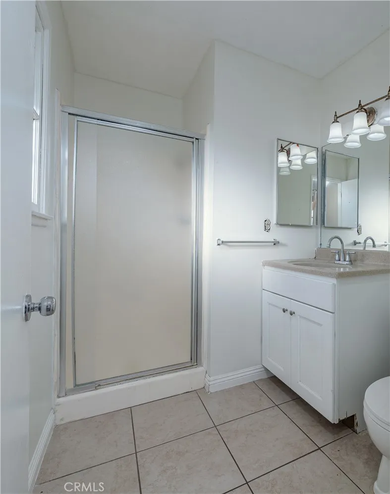 23051 Cavanaugh Road Lake Forest, CA 92630