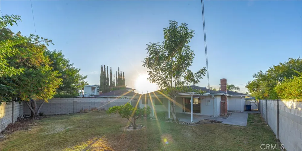 23051 Cavanaugh Road Lake Forest, CA 92630