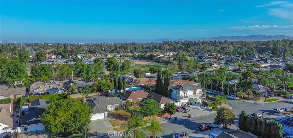 23051 Cavanaugh Road Lake Forest, CA 92630