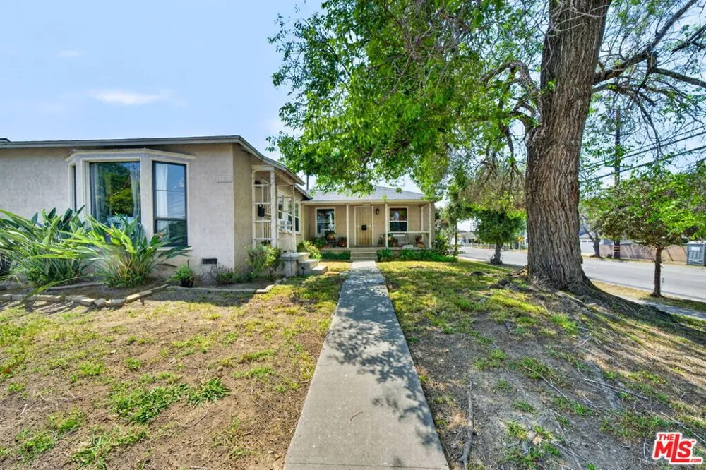 10796 Galvin Street Culver City, CA 90230