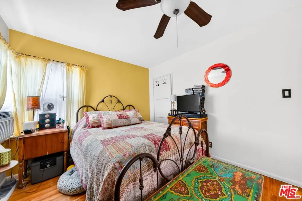 10796 Galvin Street Culver City, CA 90230