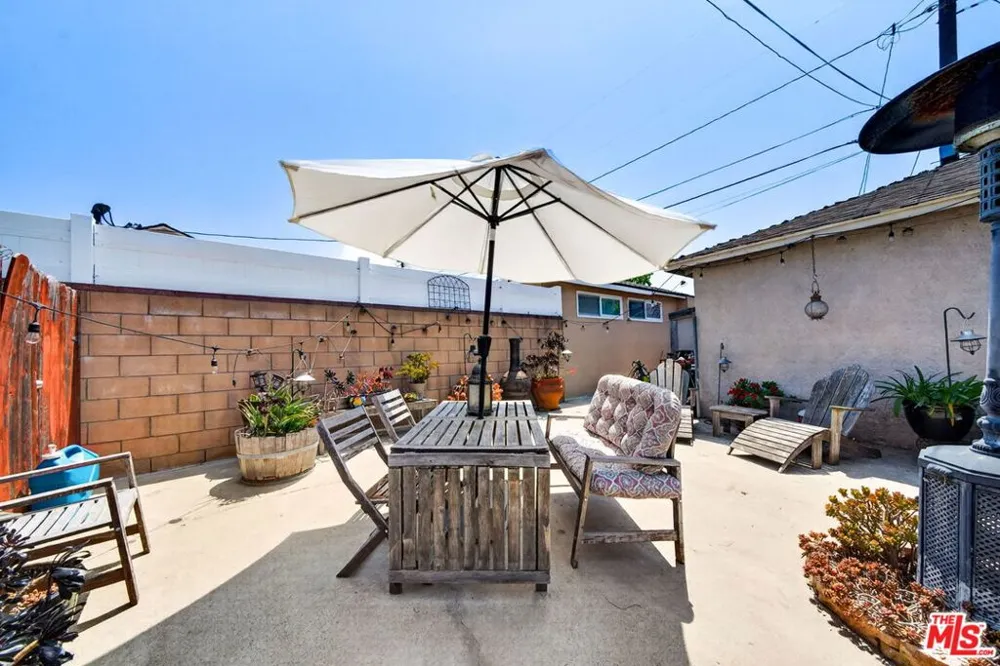 10796 Galvin Street Culver City, CA 90230