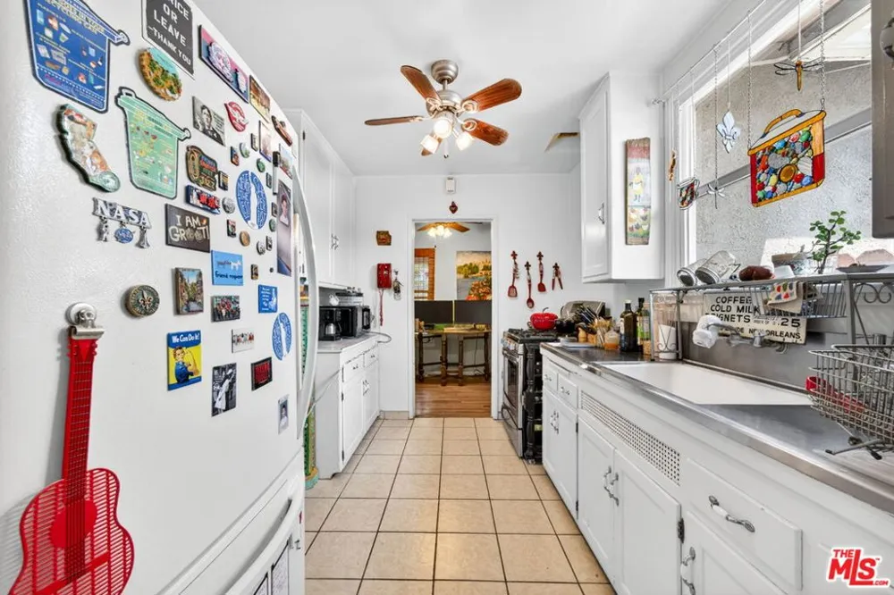 10796 Galvin Street Culver City, CA 90230