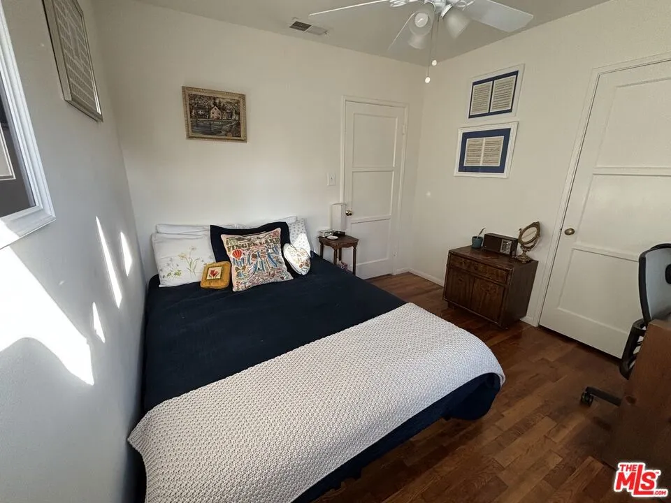 10796 Galvin Street Culver City, CA 90230