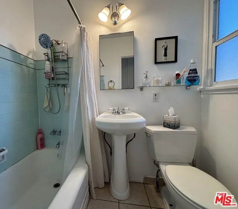 10796 Galvin Street Culver City, CA 90230