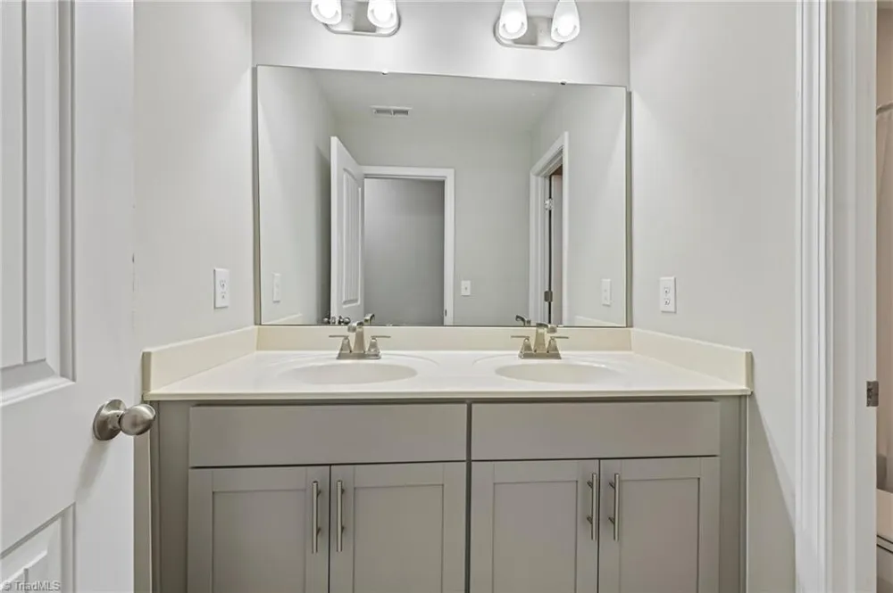 605 Newlyn Drive Raleigh, NC 27606