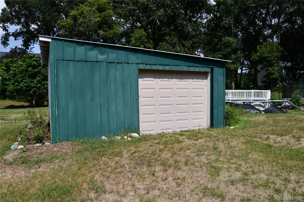 9039 Peer Road Green Oak Township, MI 48178