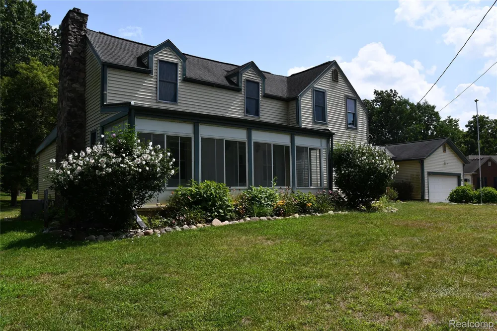 9039 Peer Road Green Oak Township, MI 48178