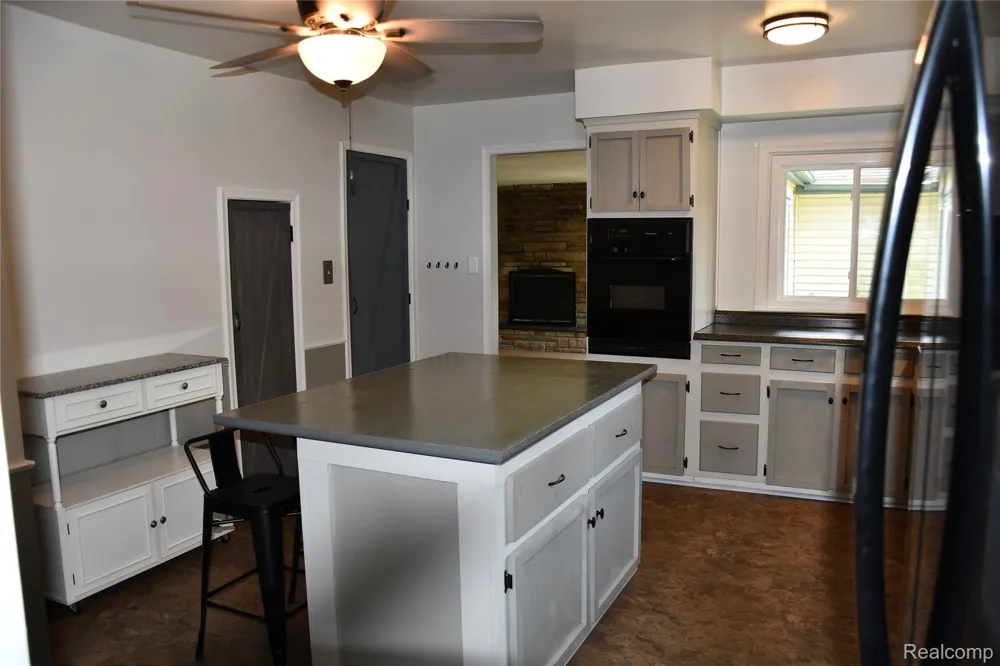 9039 Peer Road Green Oak Township, MI 48178
