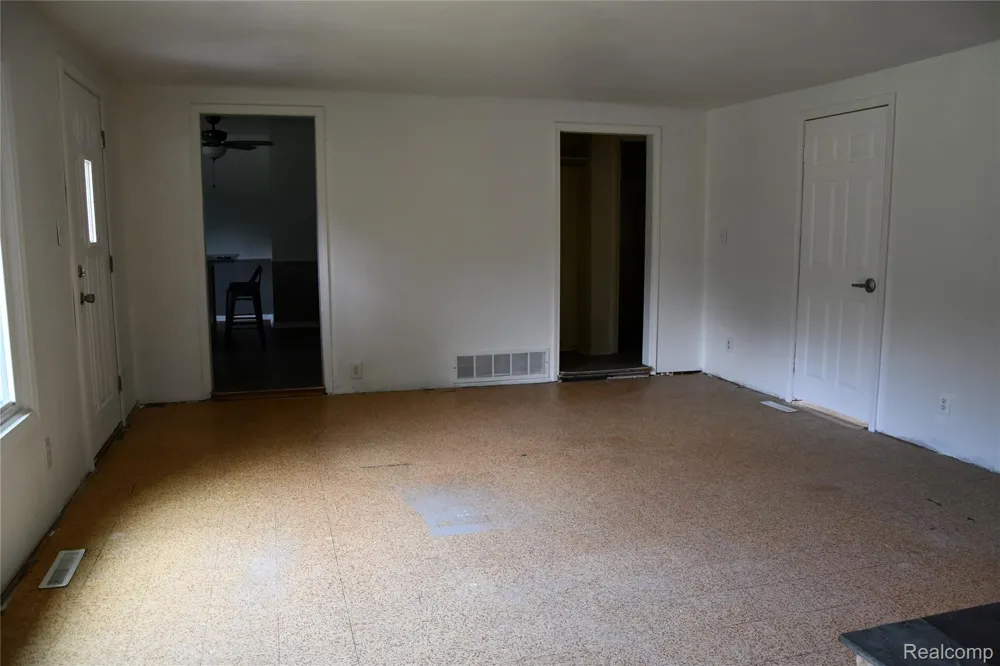 9039 Peer Road Green Oak Township, MI 48178