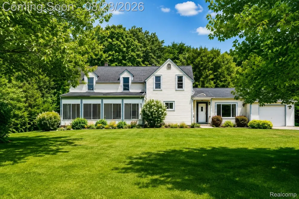 9039 Peer Road Green Oak Township, MI 48178